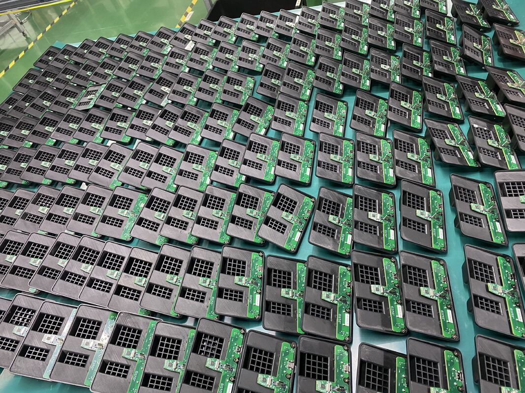 Kiểm soát trở ngại Hội đồng PCB công nghiệp với độ dày 0,3mm đến 6mm và không gian bóng tối thiểu 0,3mm Pitch nhỏ hơn 0,5mm Bảng mạch hỗ trợ