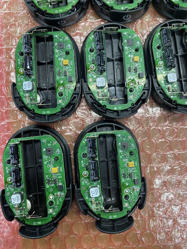 Khoảng cách bi tối thiểu 0.3mm, bước chân nhỏ hơn 0.5mm Quy trình sản xuất PCB công nghiệp Kích thước PCB tối đa 600 x 1200mm Tối ưu hóa cho Bố cục PCB phức tạp