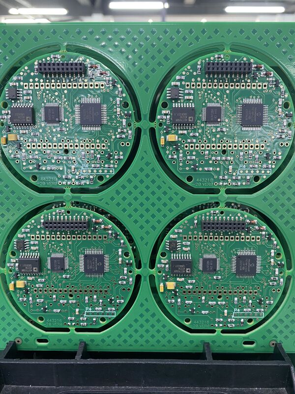 Đồng 4OZ Bộ PCB công nghiệp tùy chỉnh Có Giải pháp cho các ứng dụng điện tử phức tạp và bảng mạch bền