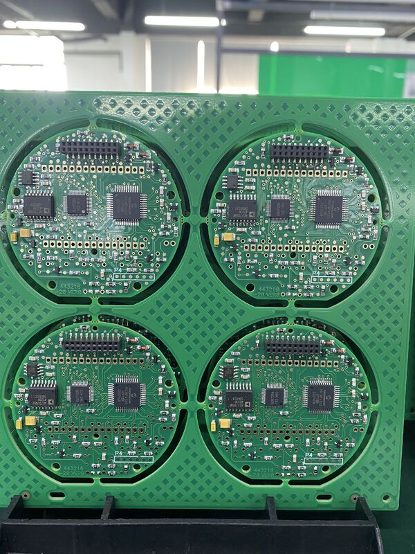 Đồng 4OZ Bộ PCB công nghiệp tùy chỉnh Có Giải pháp cho các ứng dụng điện tử phức tạp và bảng mạch bền