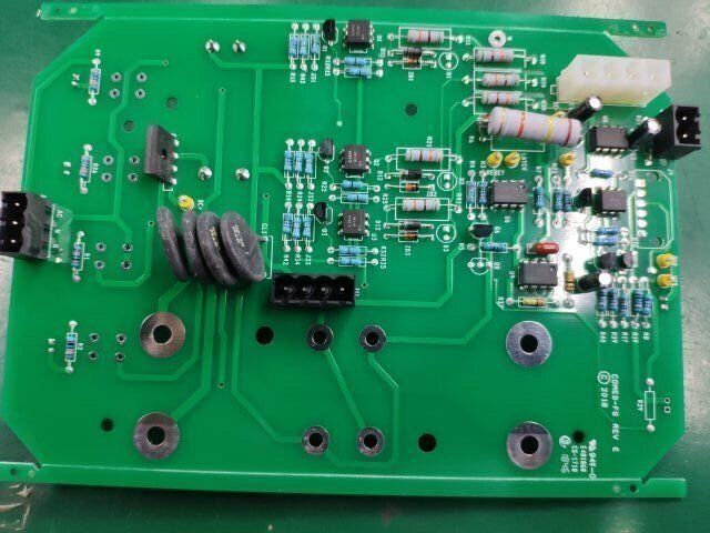 1-32 Lớp EMS PCBA Cung cấp bộ lắp ráp bảng 1200-400mm và dịch vụ tích hợp mạch điện tử toàn diện